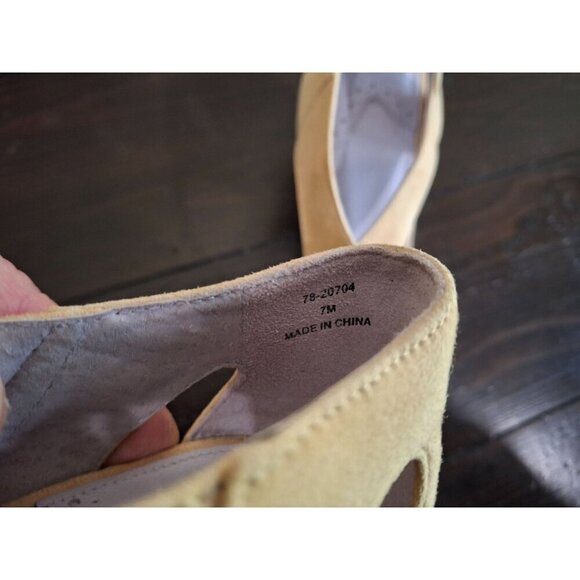 EUC Johnston & Murphy	Tan Suede Open Toe Lace-up Sandal/Sz. 7M - Picture 9 of 9